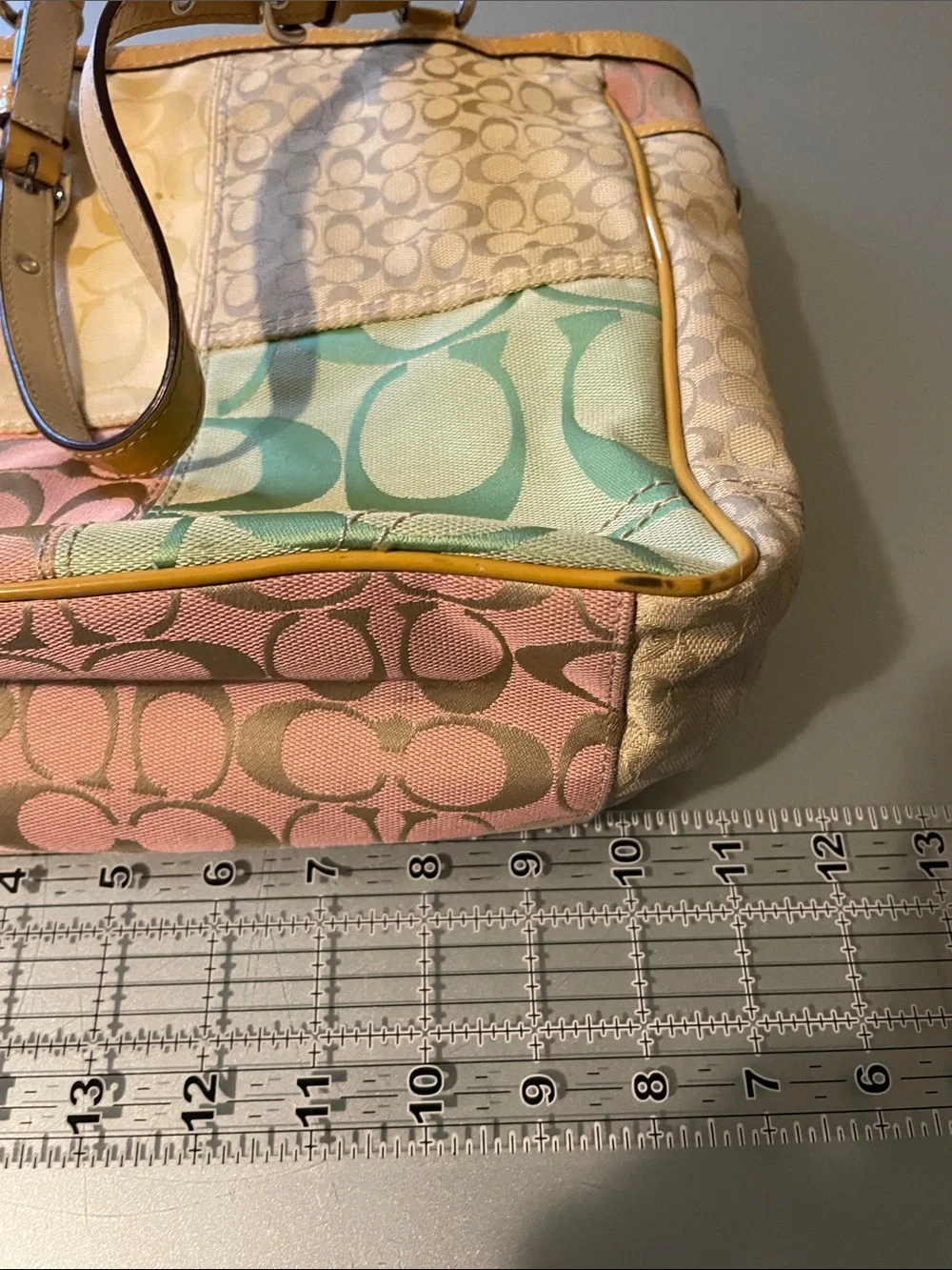 Coach Patchwork Signature Tote in Pastel F14897